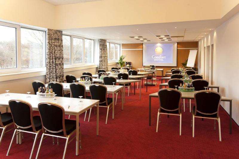 Arthotel Ambassador Wiesbaden - Free Parking Екстер'єр фото